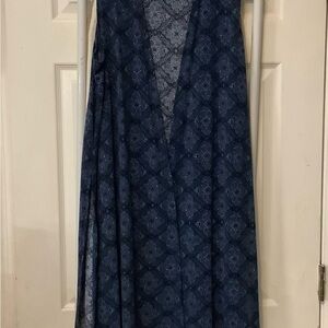 LEAVING SOON - Grab It Now
LuLaRoe Joy Sleeveless Duster